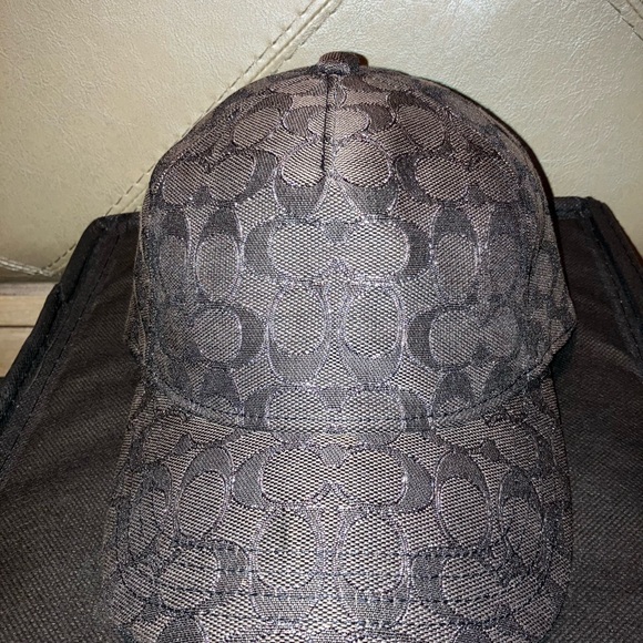 COACH Monogram Signature Baseball Cap Black Gunmetal Metallic - Picture 2 of 4